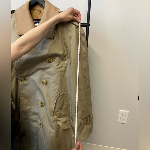 Vintage Burberry Trench Coat with wool liner - Picture 8 of 8